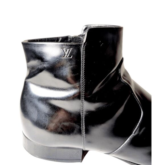 LOUIS VUITTON Minister Black Leather Chelsea Boot Size 11 - Picture 10 of 13